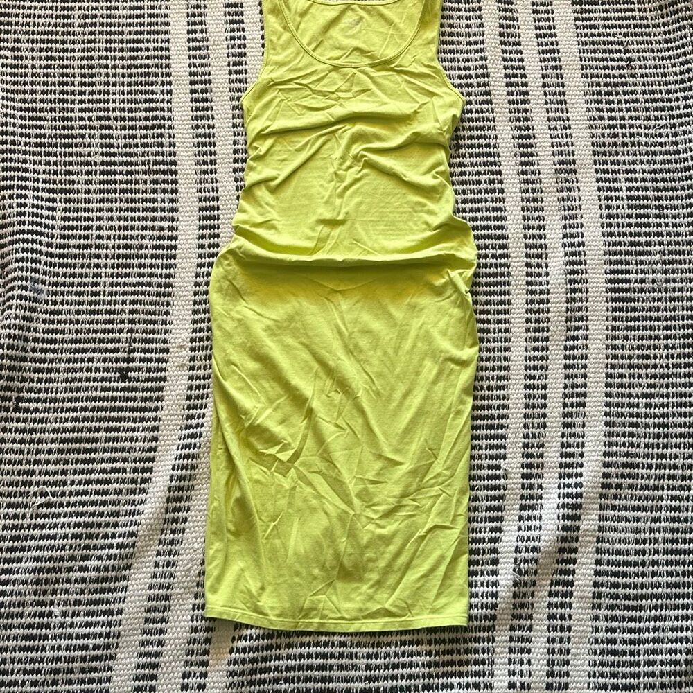 Isabel maternity Size small lime green fitted mid calf dress